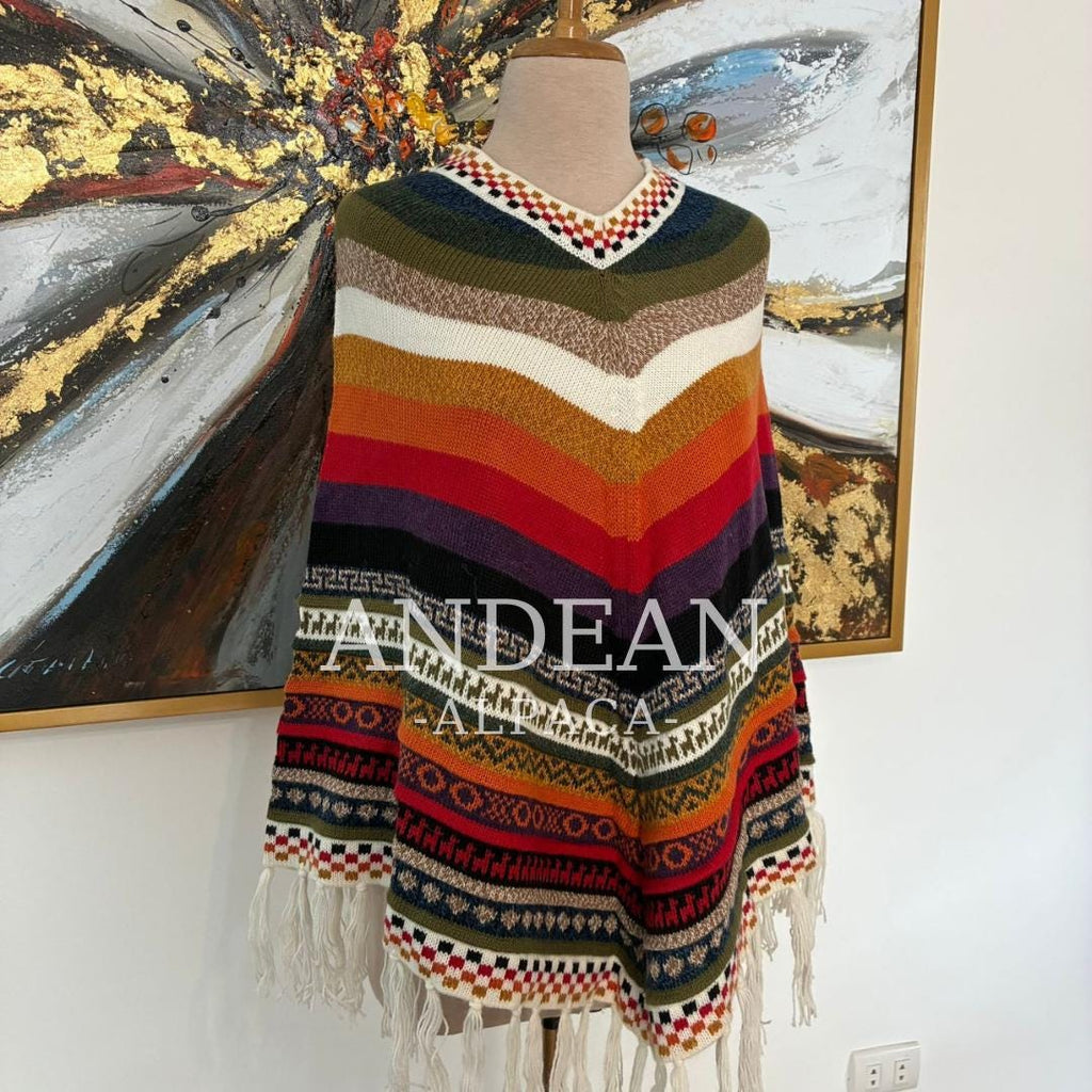 Handmade Peruvian Poncho / Warm Unisex Peruvian Alpaca Wool Poncho / Andean Poncho for Men and Women