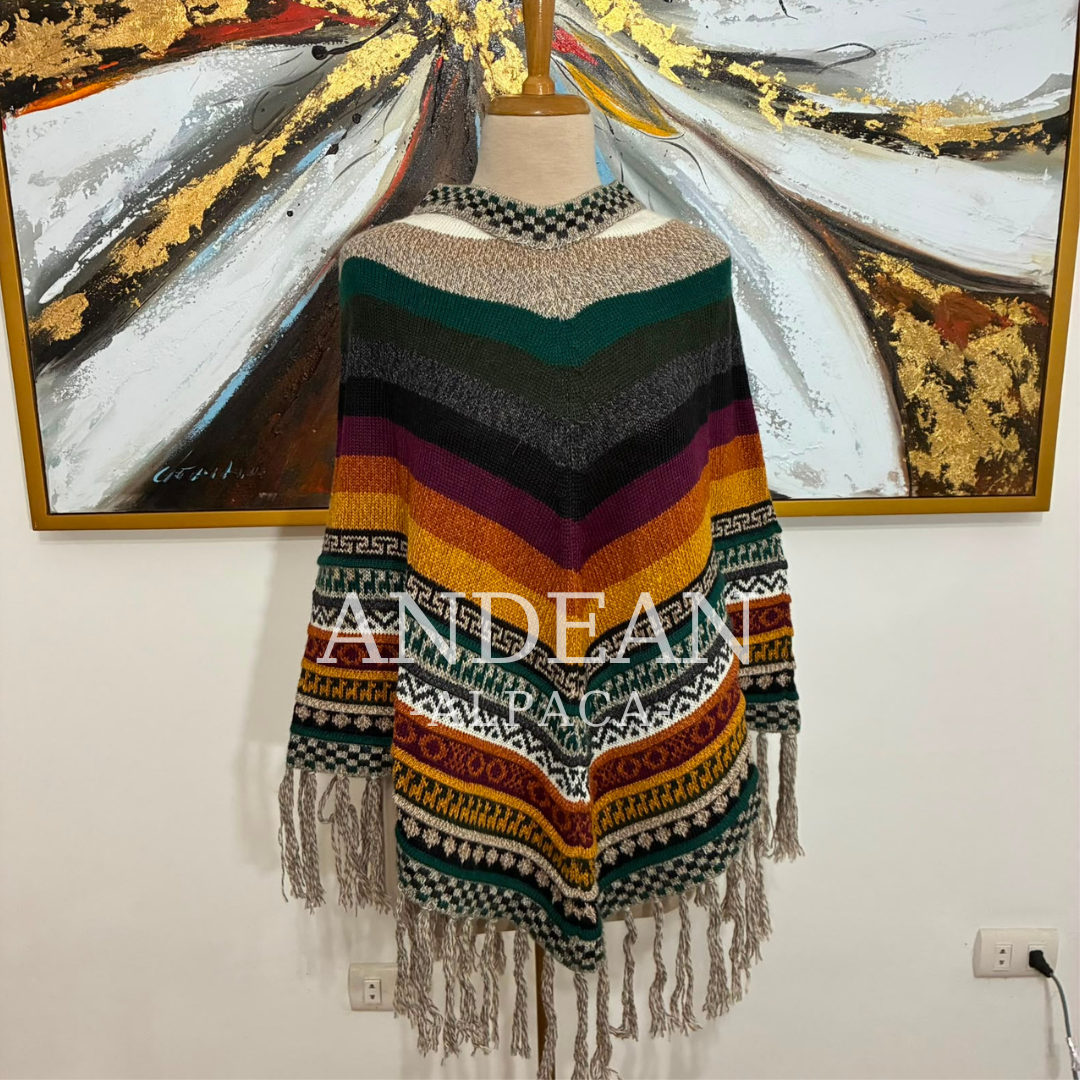 Handmade Peruvian Poncho / Warm Unisex Peruvian Alpaca Wool Poncho / Andean Poncho for Men and Women - Design 4