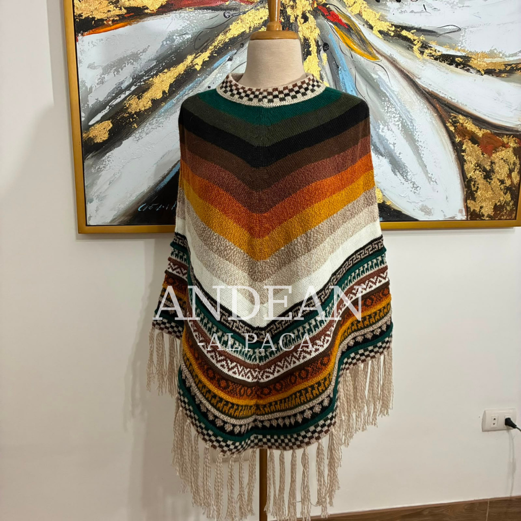 Handmade Peruvian Poncho / Warm Unisex Peruvian Alpaca Wool Poncho / Andean Poncho for Men and Women - Design 1