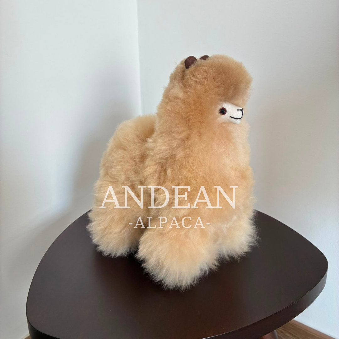 Baby Alpaca Figurine – Handmade Andean Ornament, Soft Alpaca Fur Toy - White